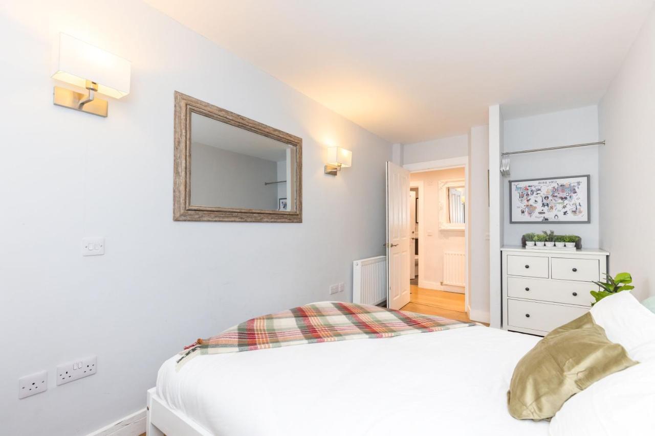 Luxury Modern 3 Bedroom Apartment In City Centre Edimburgo Esterno foto