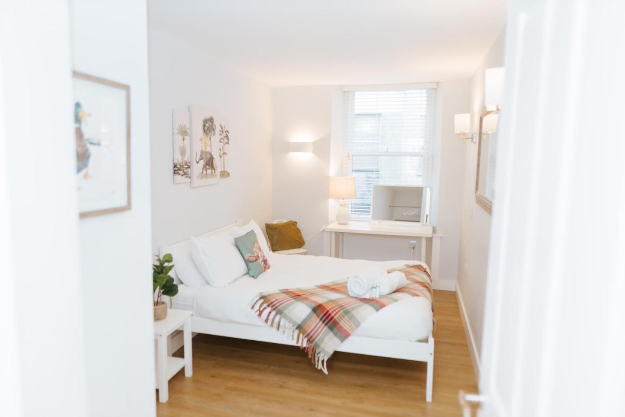 Luxury Modern 3 Bedroom Apartment In City Centre Edimburgo Esterno foto
