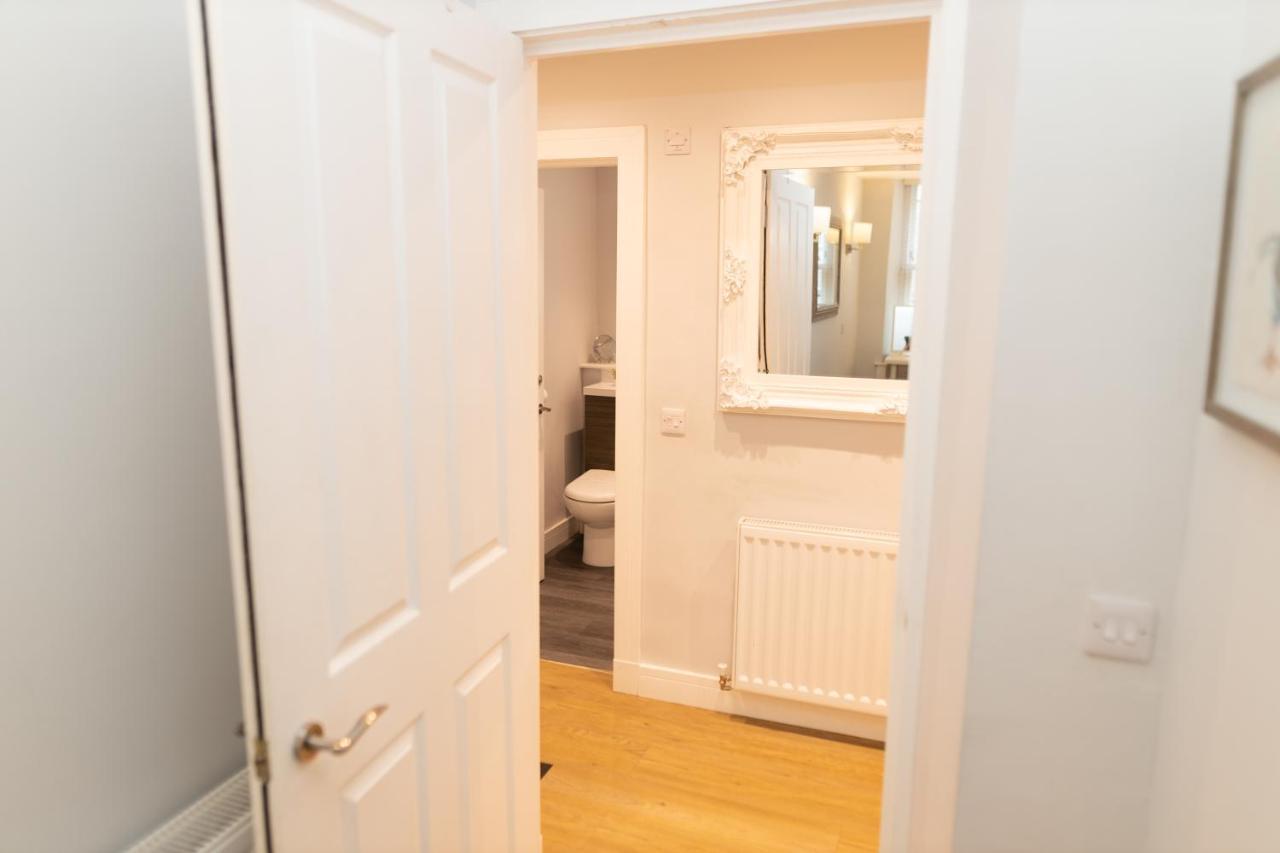 Luxury Modern 3 Bedroom Apartment In City Centre Edimburgo Esterno foto